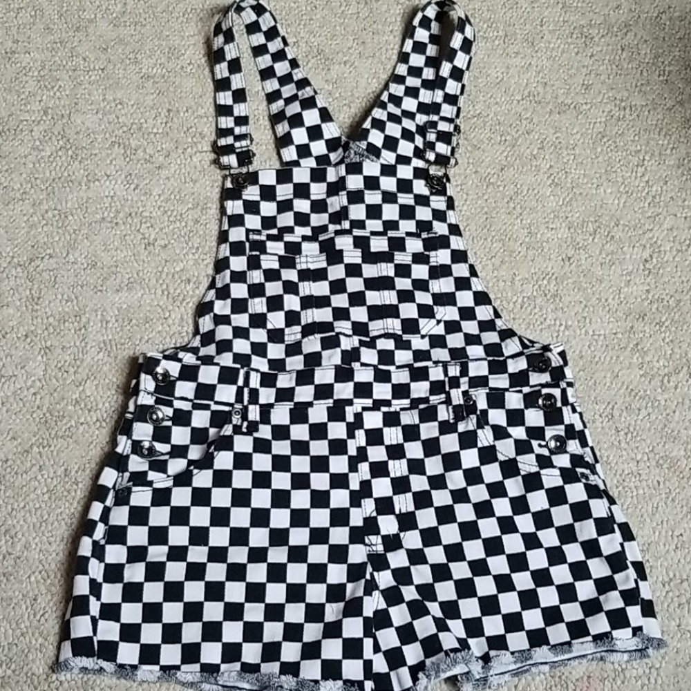Black heart checker board overall shorts